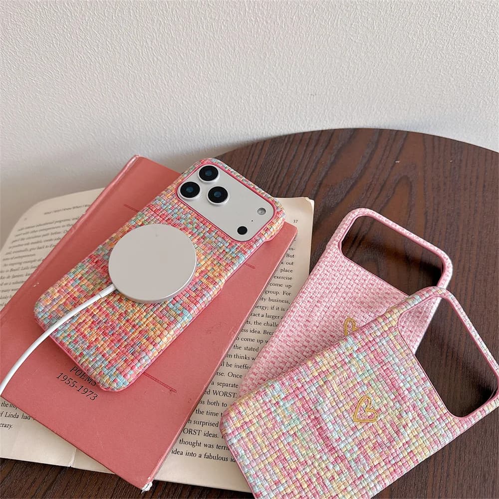 Trendy Elegant Golden Heart Magnetic Phone Case for iPhone 17 Pro Max Girly Cozy Tweed Texture Protective Cover for 16 15 14 13