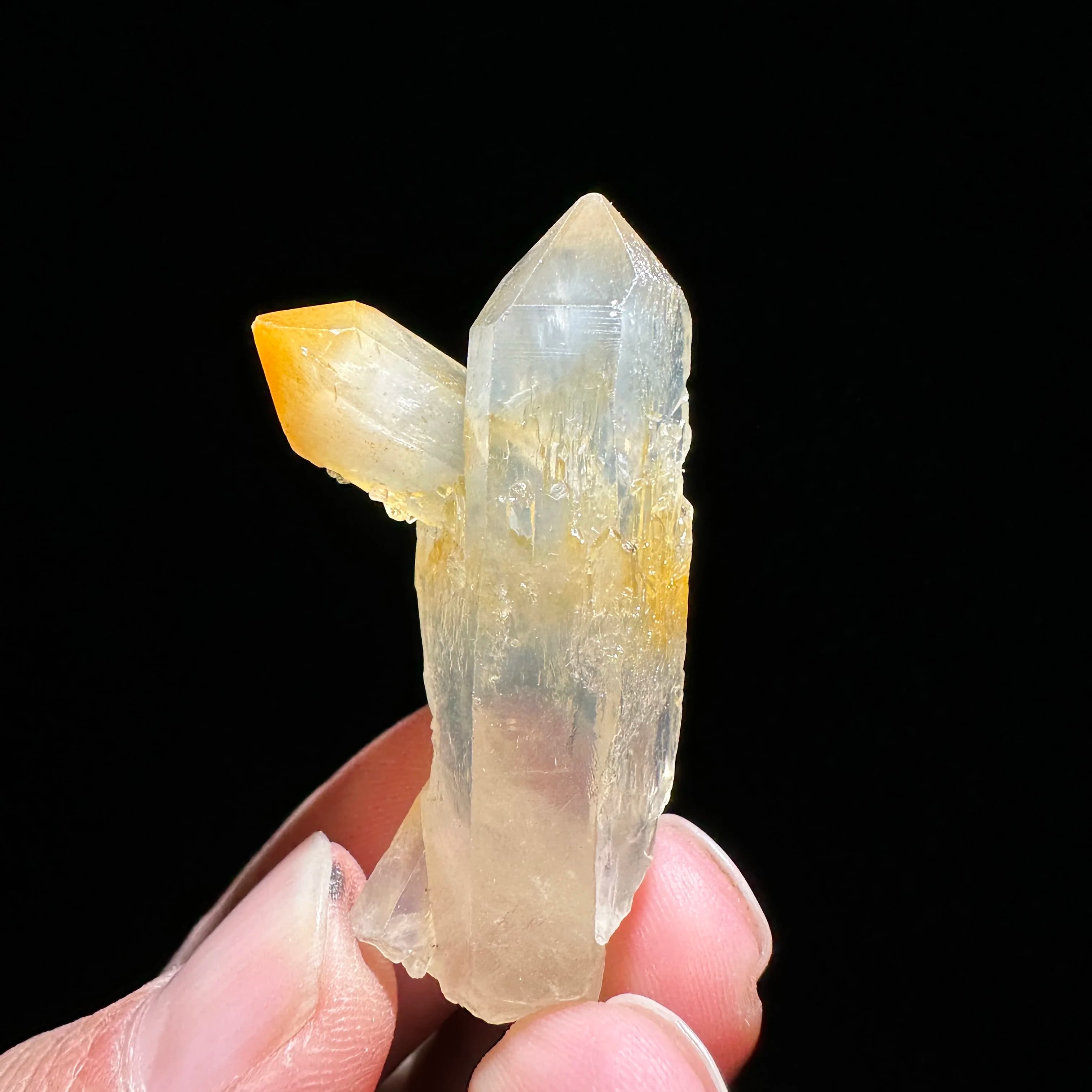Natural Mango Crystal Quartz Mineral Specimen Healing Crystal Stones Rock for Energy Healing And Chakra Balance