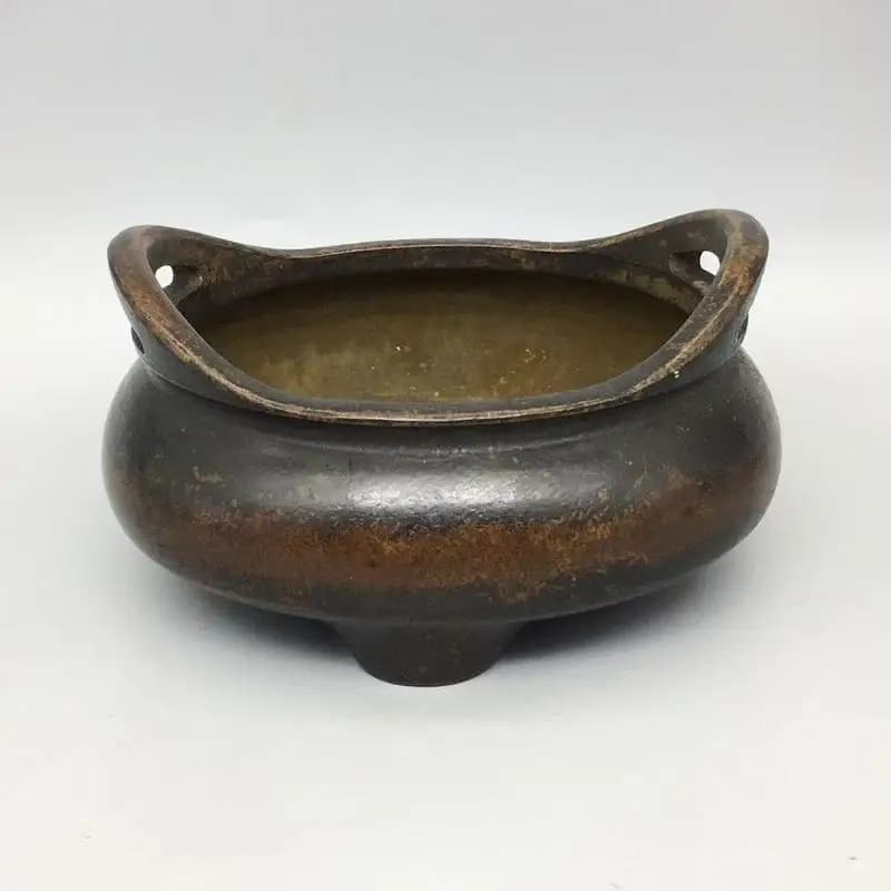 Exquisite vintage copper three-legged , ingot incense burner, decorative piece for home, study, and living room