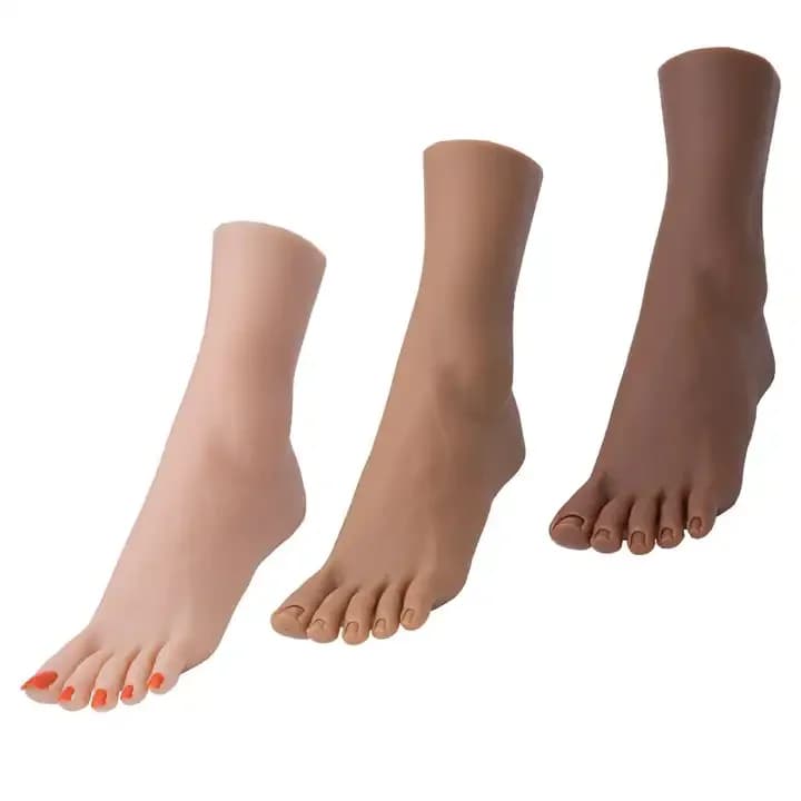 Factory Wholesale Nail Supplier Salons Manicure Practice Foot Training Display Soft Silicone Practice Feet for Nails