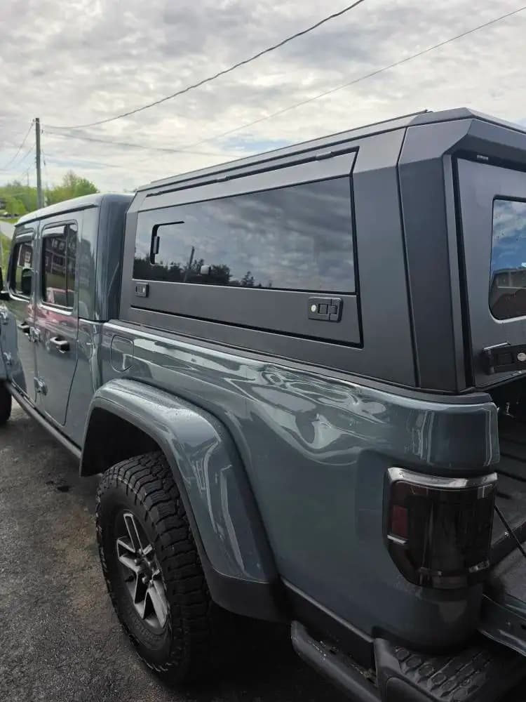 High Strength Pickup Hard Top Truck Canopy - Custom Pickup Shell Topper with Manual Lock for TOYOTA TACOM / HILUX REVO /TUNDER