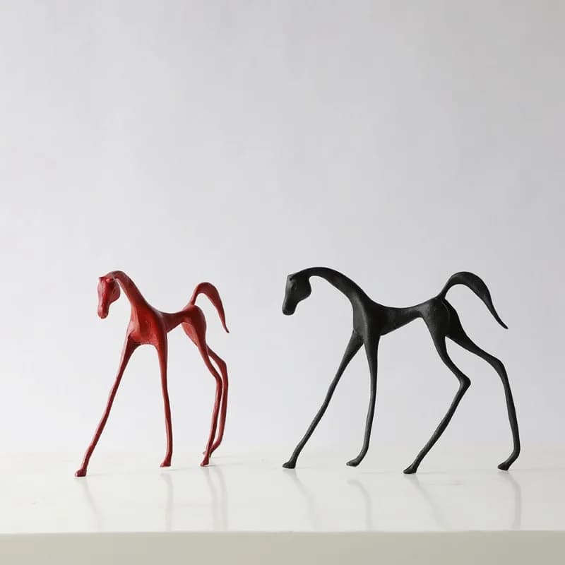 Minimalist Dark Horse, Red Horse, Animal Sculpture, Desktop Accessories, Living Room Decoration, Art, Home Decoration
