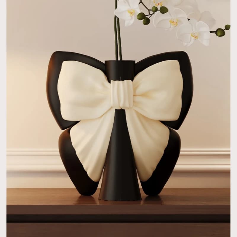 Butterfly vase ornament, living room entrance, desktop retro light luxury home decoration