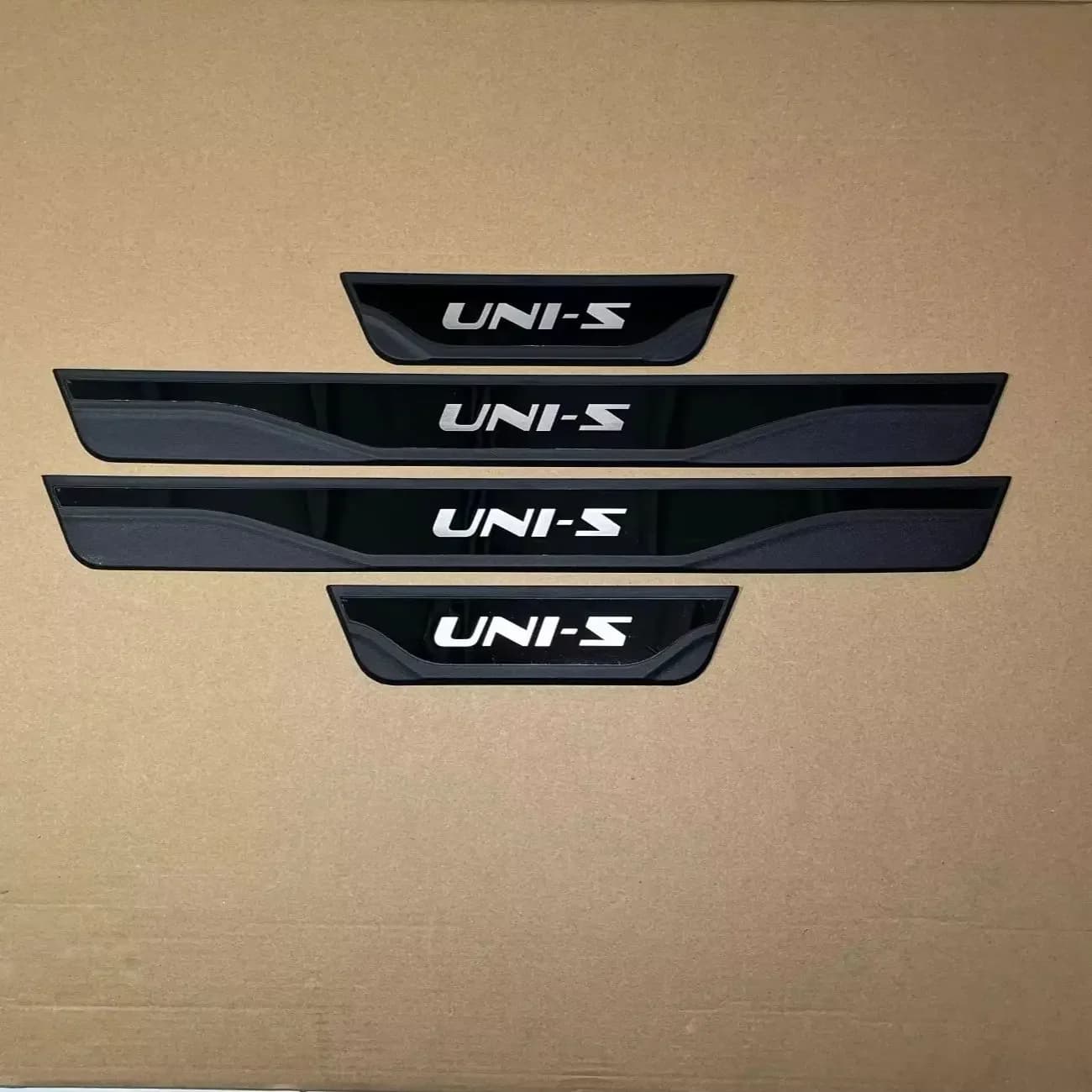 For Changan UNI-S Unis 2024 2025 2026 Auto Parts Door Sill Cover Scuff Plate Kick Protector Sticker Guard Pedal Car Accessories