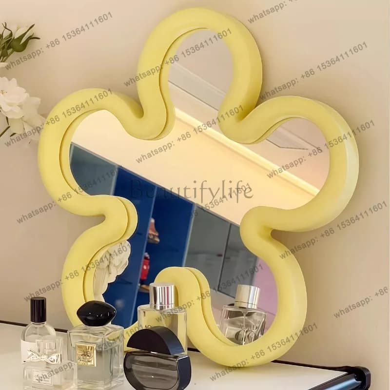 Interior Save Space Mirror Hand Makeup Dressing Table Universal Aesthetic Accent Mirror Mirror Spiegels Ornaments Home Decor