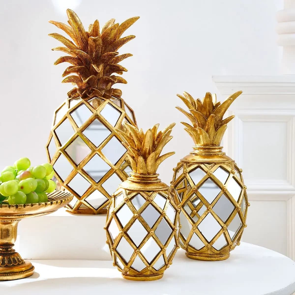 Golden-plated Pineapple Ornaments Creative Fruits Statue Desk Decoration Resin Crafts Pineapple Sculpture Room Aesthetic Decor