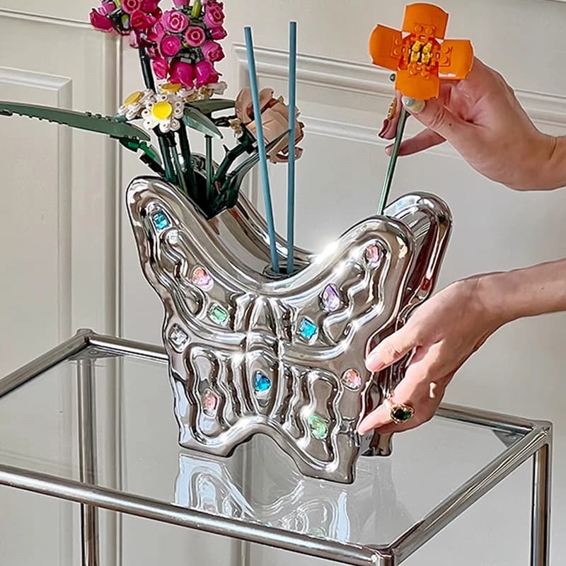 ‌Luxury Silver-Plated Butterfly Vase Dual-Use Home Decor for Flowers & Aromatherapy - Elegant Bedroom Vanity Gift for Women