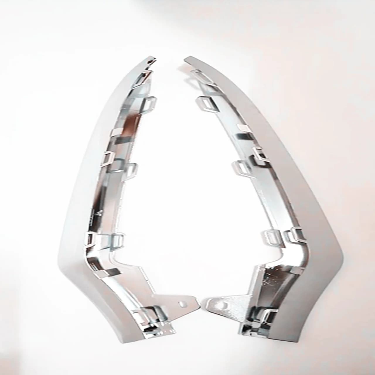 A2128852774 A2128852874 Front Bumper Decorative With Chrome Strips Mercedes-Benz W212 E200 E250 E300 E350 E400