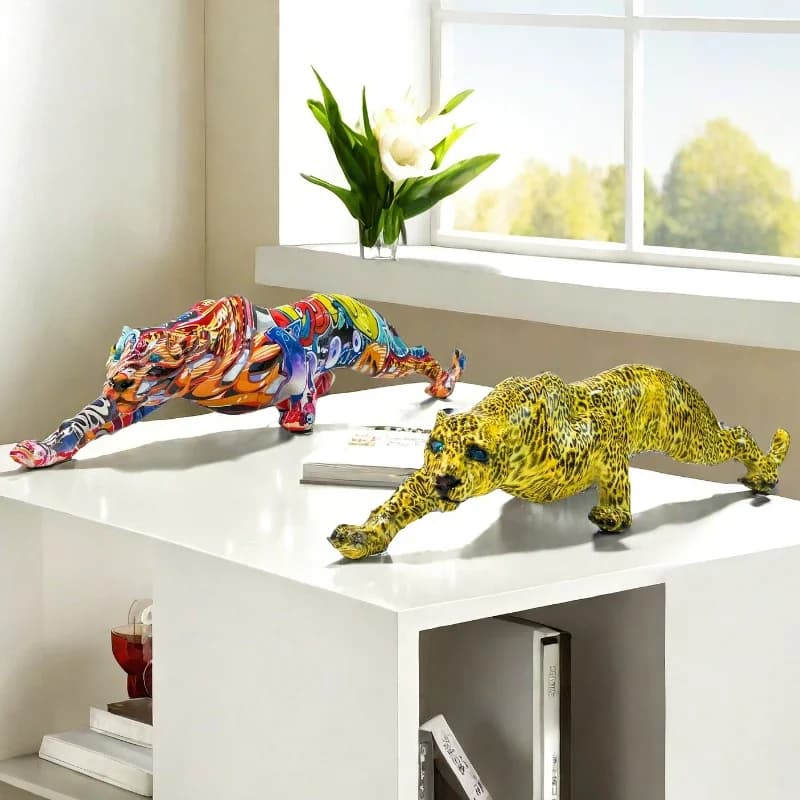 Modern Polyresin Cheetah Figurine Home Decor Realistic Antique Classical Leopard Statue Living Room Decor Ornament