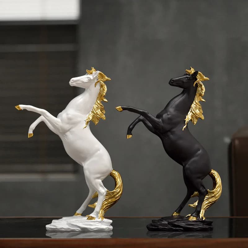 European Style Victory Horse Resin Statue Animal Figurine Ornament for Living Room Cabinet Office Desktop Home Decoration