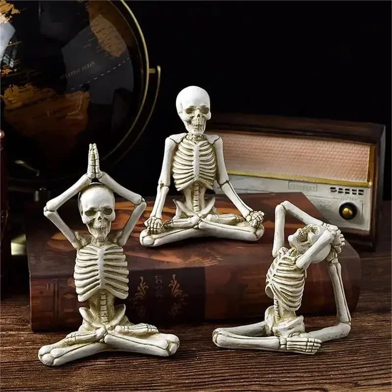 Halloween Skulls Human Head Scary Haunted House Props Horrible Ghost Skeleton Figurines for Halloween Party Gothic Room Decor