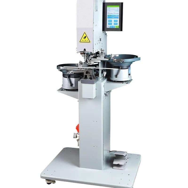 Automatic buckle machine Punching integrated buckle machine Four-in-one buckle button machine Corn big white