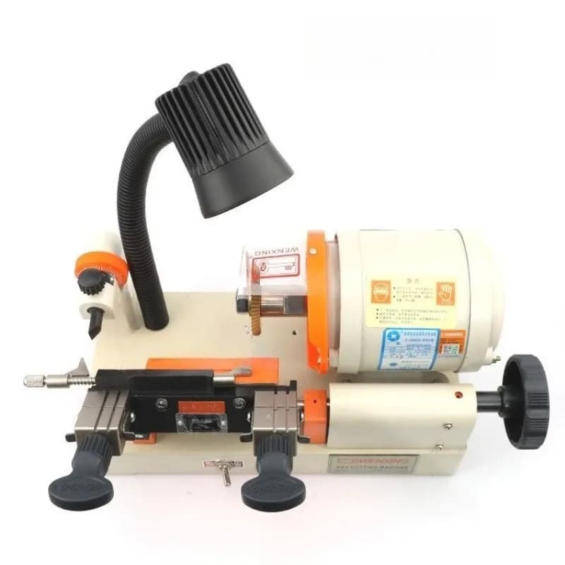 Horizontal key cutting machine, horizontal key cutting machine