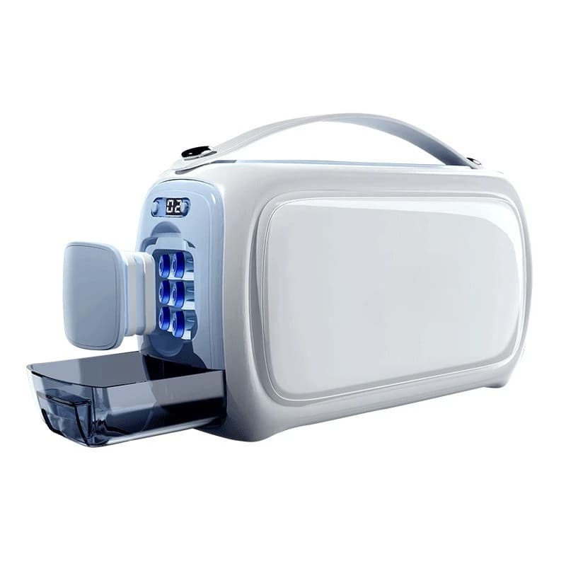 Refrigerated box portable, rechargeable battery for medicine portable