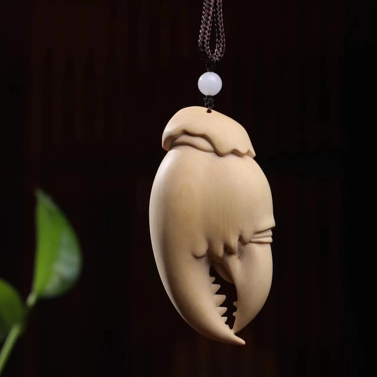 Crab pliers pendant lobular boxwood carving lucky carving root carving