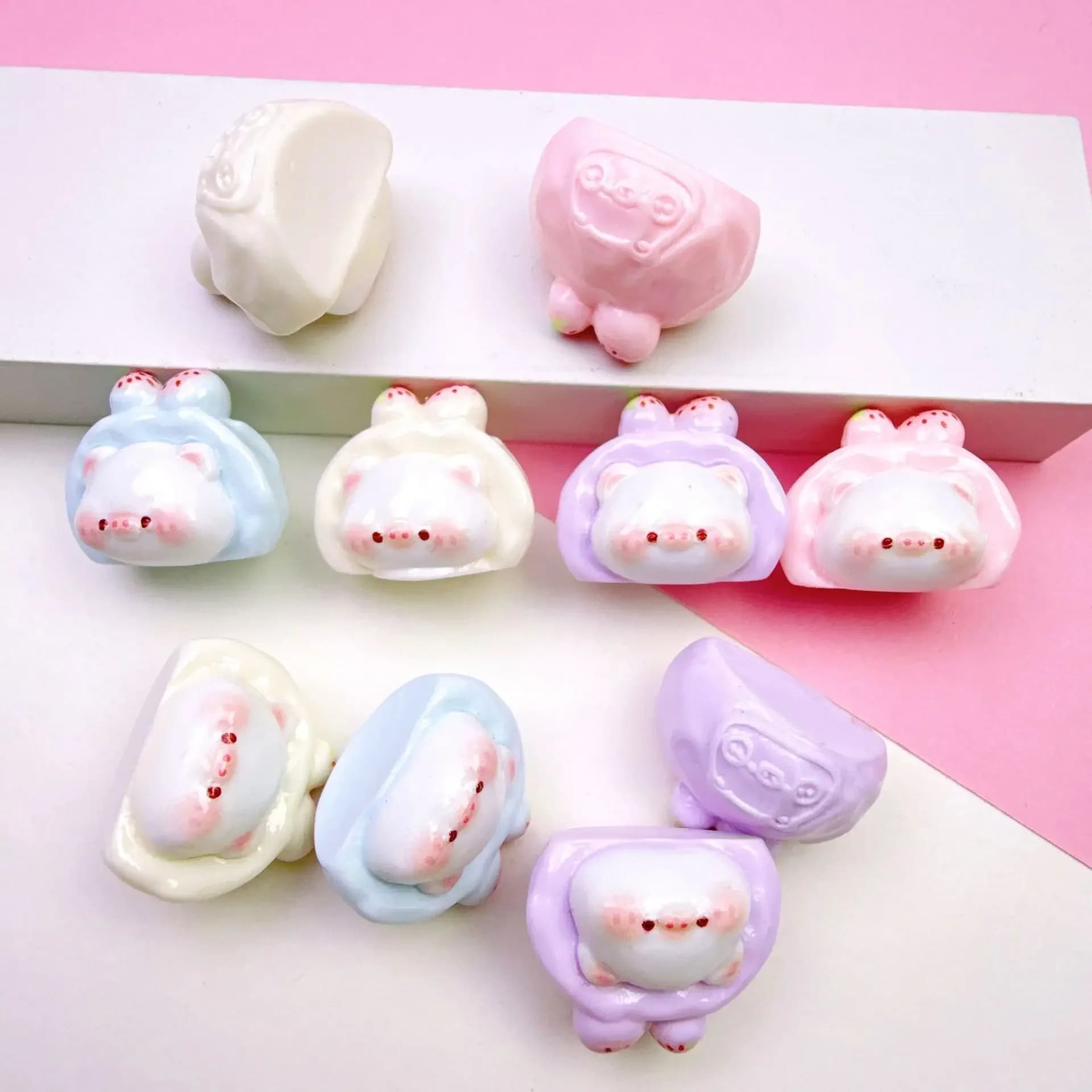 Miniature Resin 3D Cartoon Mini Pig Figures Simulation Decorations for DIY Dollhouse Kitchen Toys Scrapbooking Accessories Craft