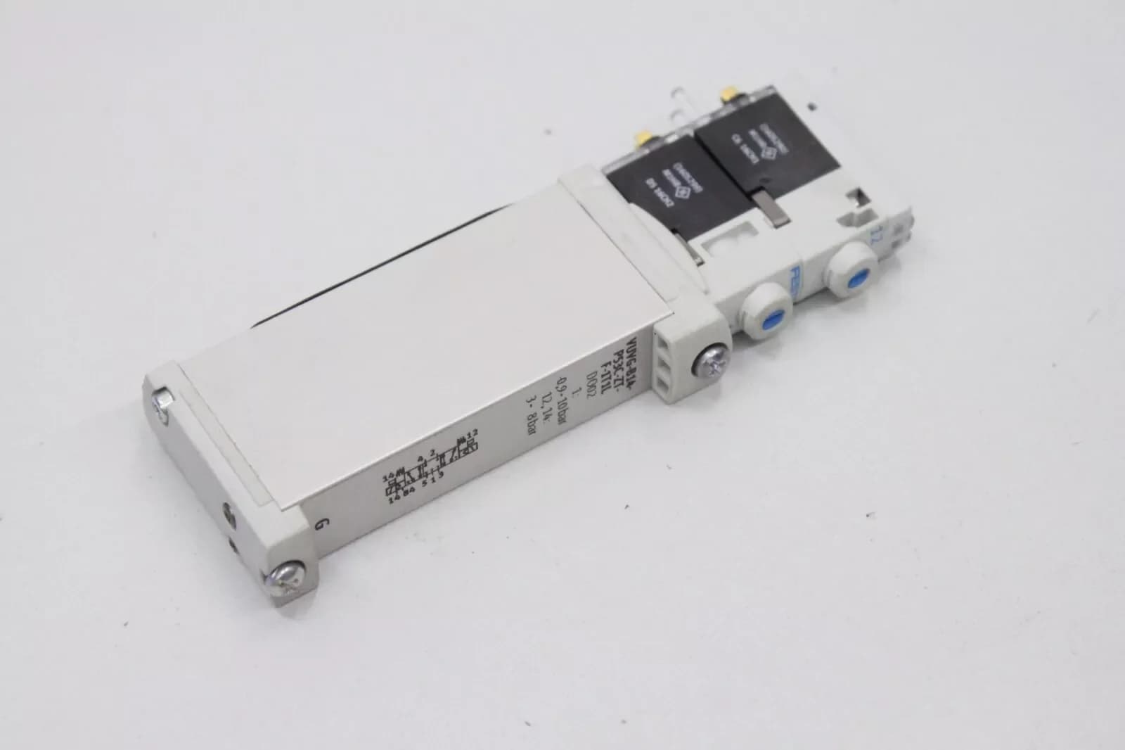 New Solenoid Valve VUVG-B14-P53C-ZT-F-1T1L 573485