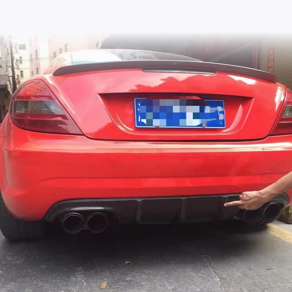 Suitable for 2005-2012 Mercedes Benz W209 CLK200 CLK240 CLK320 CLK500 2002-2010 (AMG version only) Carbon fiber rear bumper rear