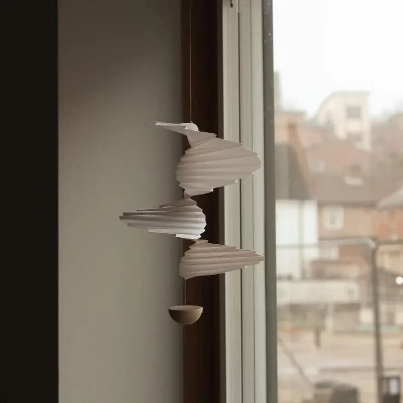 Simple Dynamic Levitation Hanging Decorations Modern Creative Airflow Balance Crafts European Style Entrance Hall Home Decor