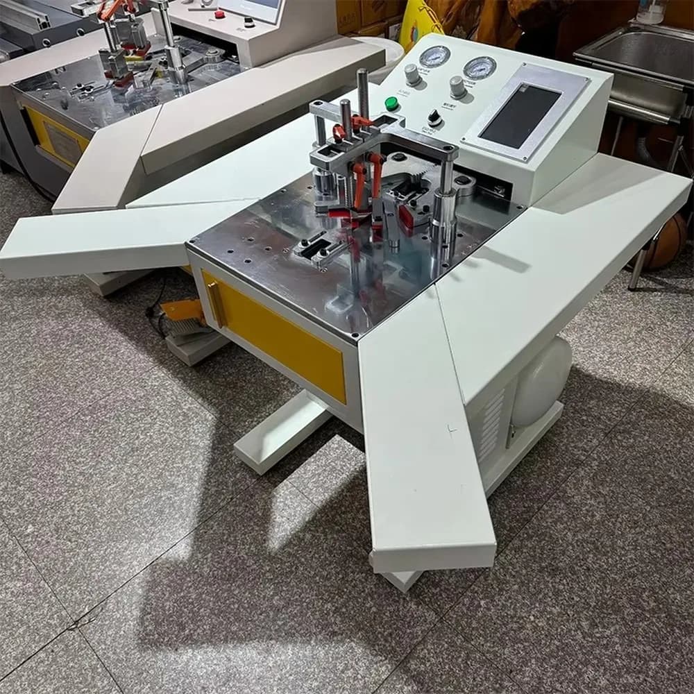 Pneumatic Wood Frame Joining Machine Touch Screen V Nail Underpinner Frame Jointing Machine Easy Operation Factory
