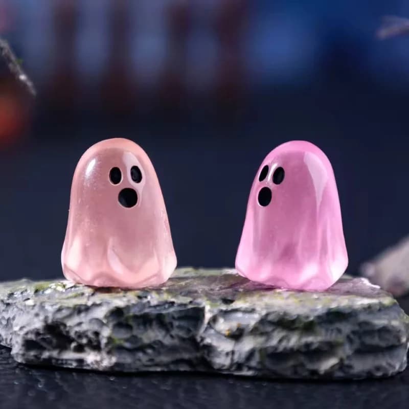 10pcs Glow In The Dark Luminous Ghost Miniature Figurines Resin Halloween Decor Micro Landscape Party Gifts