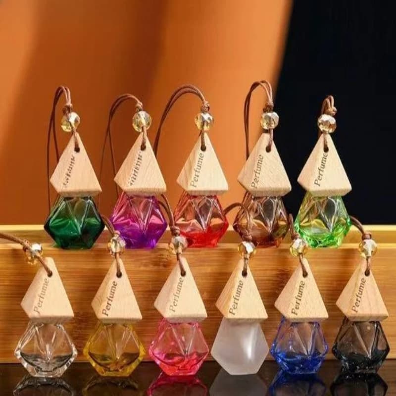 Car aromatherapy empty bottle pendant Car hanging perfume aromatherapy sub-bottling wooden cover pendant Fragrance empty bottle