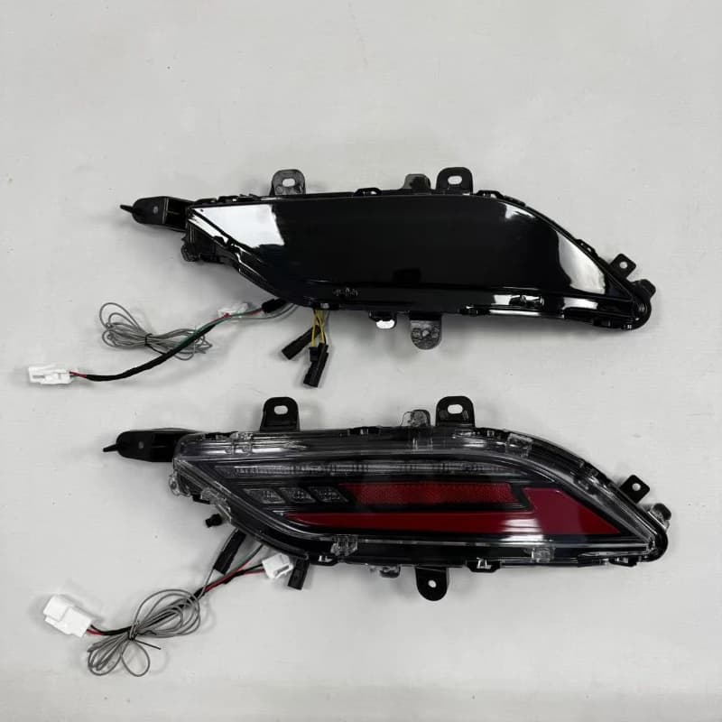 Suitable for Toyota Vesa/Ling Rear Bar Light Harrier/Venza Rear Bar Light Rear Fog Light Turn Signal