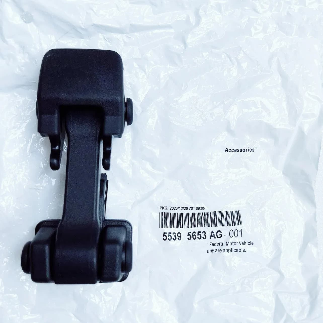Original Engine Hood Lock Buckle, Bracket,55395652AC,55395653AF, 55395653AG,55395652AF ,Suitable For :WranglerJK,J6, 2007-2019
