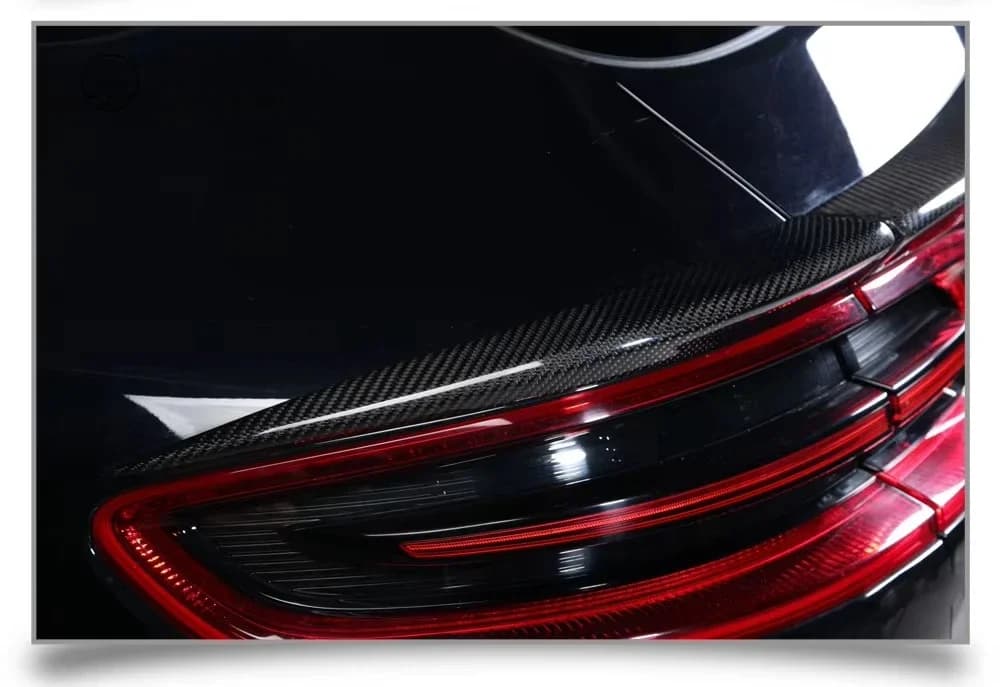 KM for  Macan 95B 2014-2018 Carbon Fiber  Mid- Spoiler Mid Wing Rear Spoiler