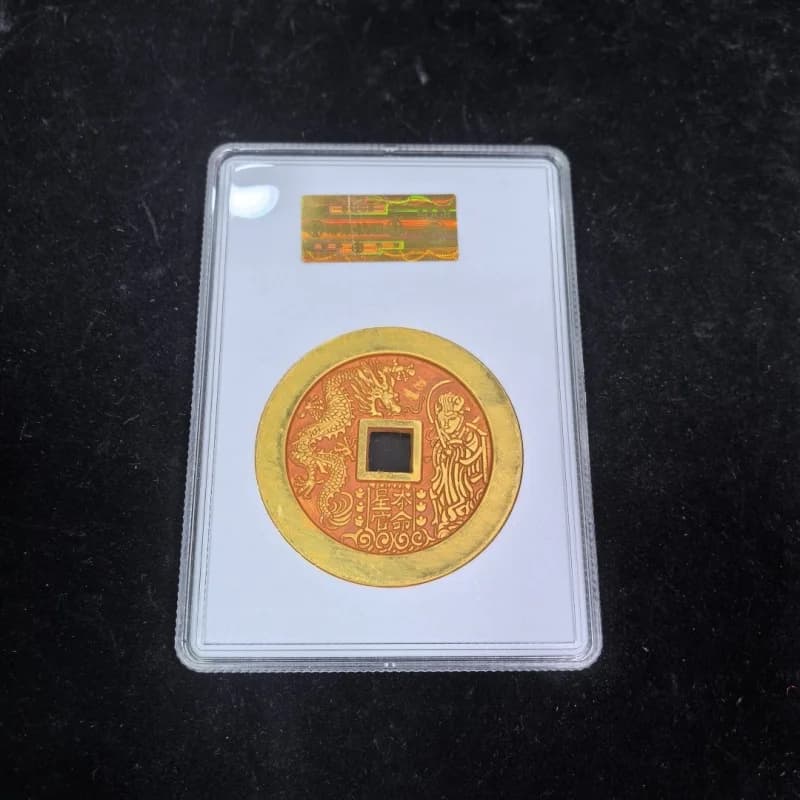 Ancient : various models of Fengtui Mother of the True Martial God, gilt mountain spirit , old copper coins, box c