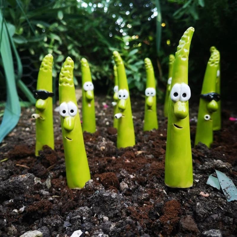 New Garden Stakes Plant Logo – Resin Craft Garden Wooden Stake Plant Marker Ornament Display