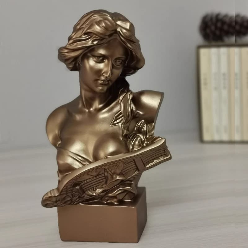 European Style Sculpture Resin Figure Artwork Ornament Home Decoration Living Room TV Wine Cabinet Decoration Club Crafts