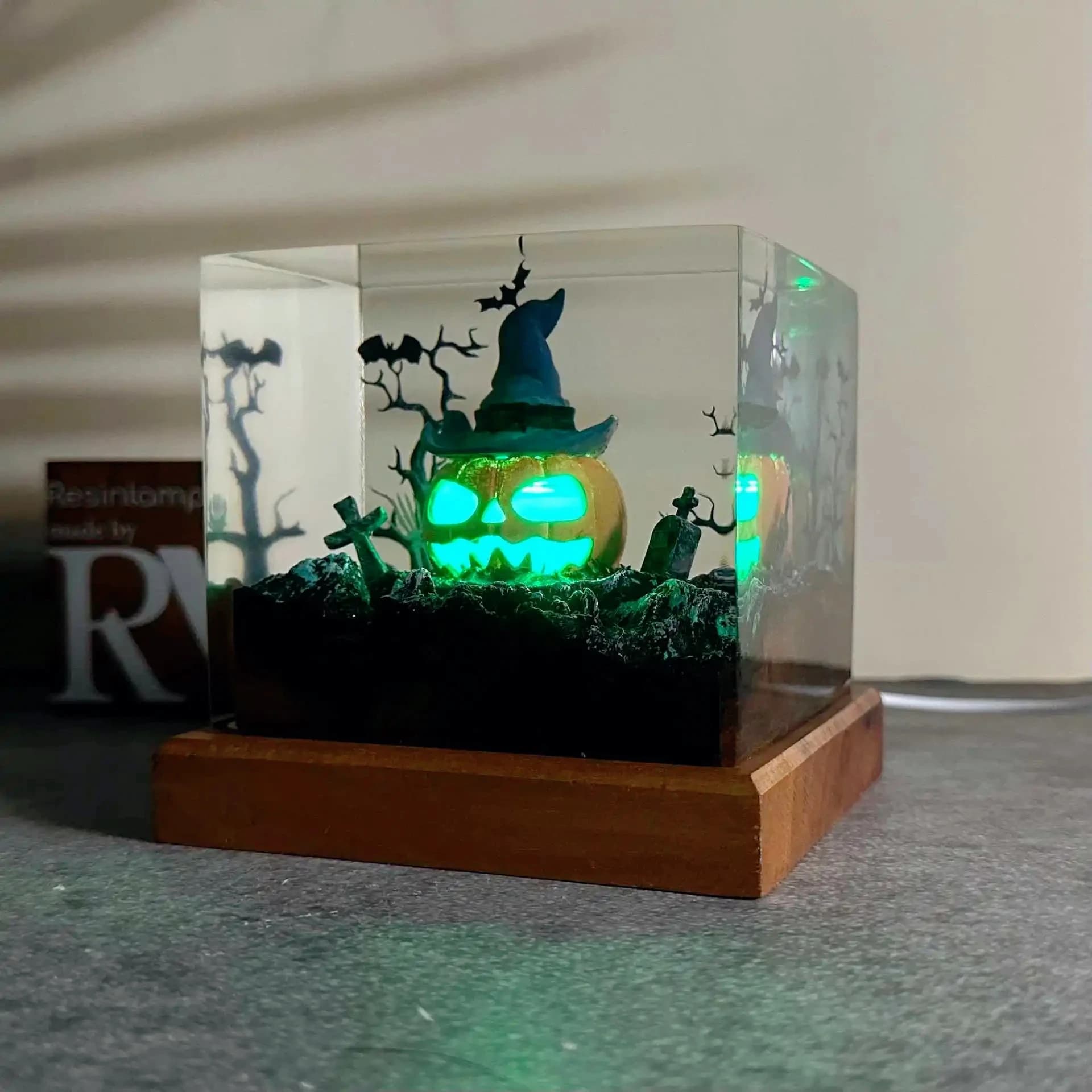 NEW Creative Resin Wooden Luminous Decorative Item Pumpkin Halloween Gift  Atmosphere Home Decoration Craftwork