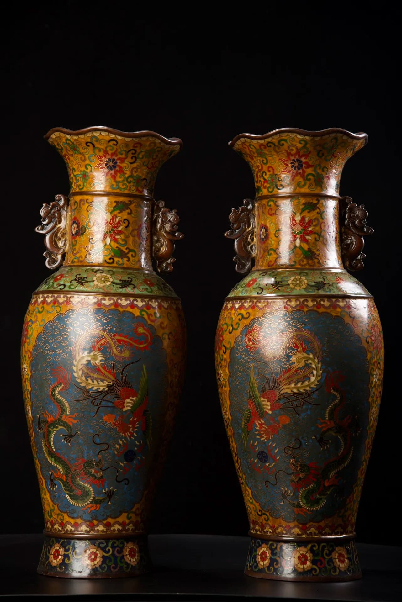 22"Xizang Folk Bronze Cloisonne Enamel Dragon Pattern Dragon Ear Flower mouthed Vase A Pair Appreciating Bottles
