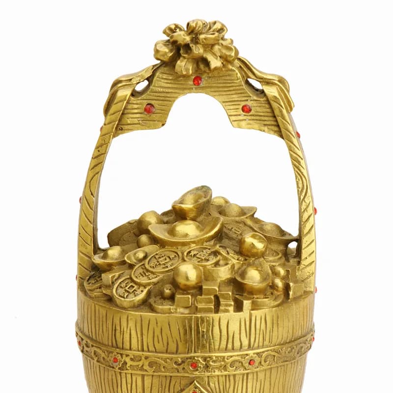 Copper crafts, opening gifts, home and office decorations, ornaments, a golden pot