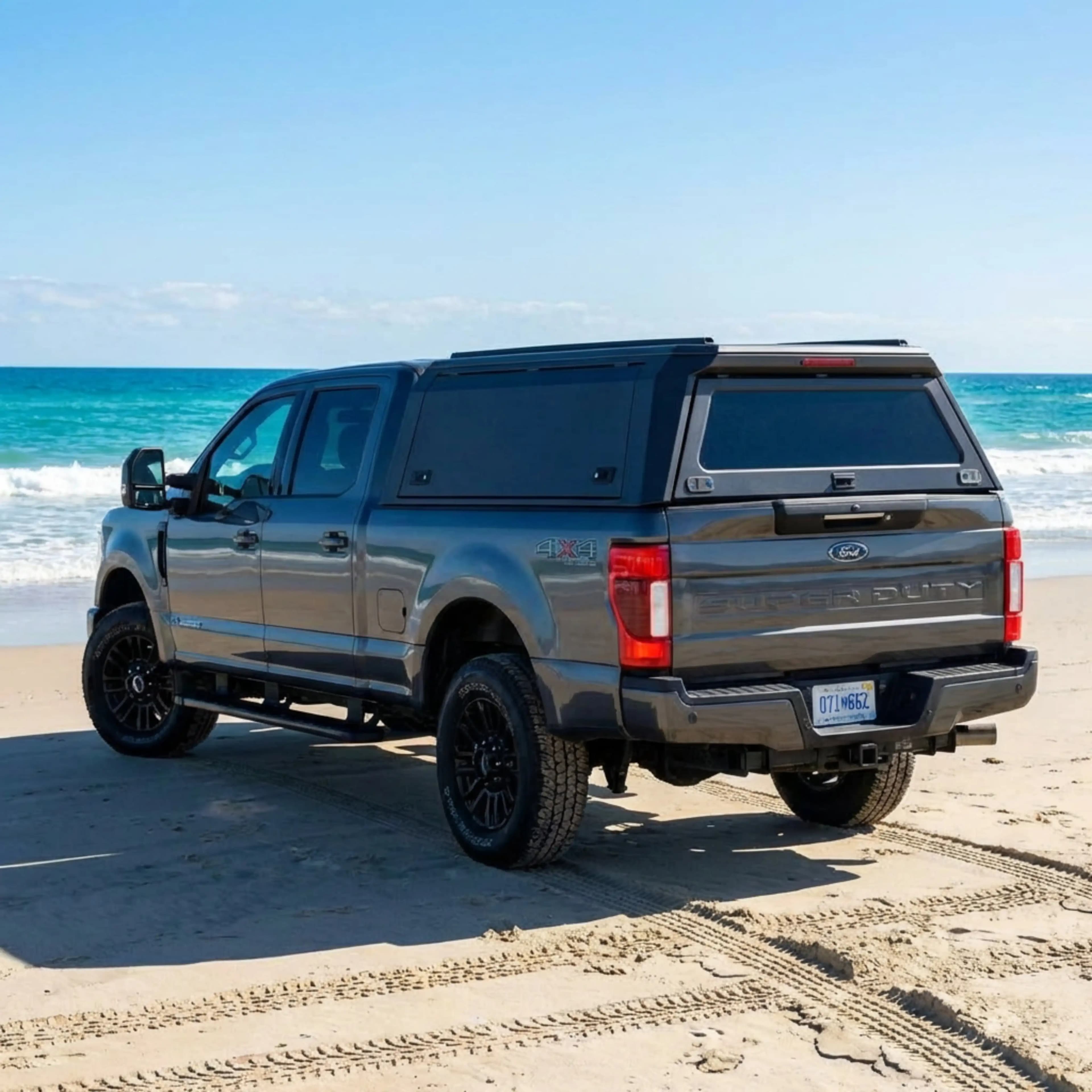 Custom Hard Top Pickup Canopy Topper Waterproof Aluminum Alloy Manual Operation Locking Function for Ford F250 F350 6.8FT