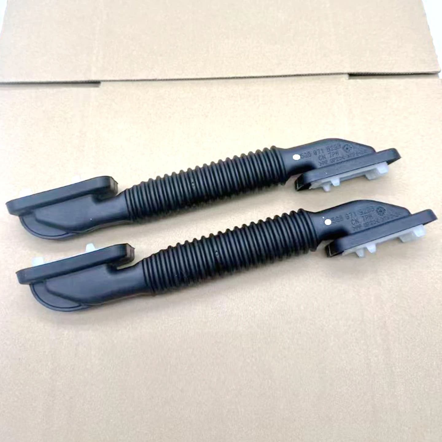 Suitable for Volkswagen Golf MK7T Roc Audi Q4 e-tron karoq kodiq trunk wiring harness sheath threaded tube 5G6 971 829 B