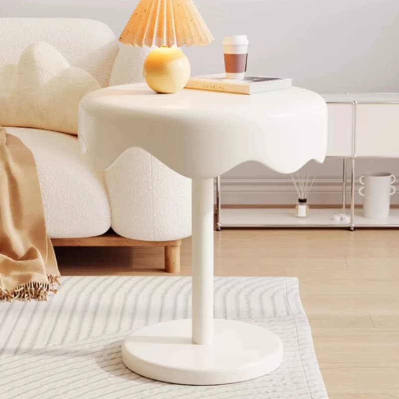 Cartoon Minimalist Side Tables Cheap Round Designer Cute End Table Round Pedestal Muebles Baratos En Ofertas Hotel Furniture