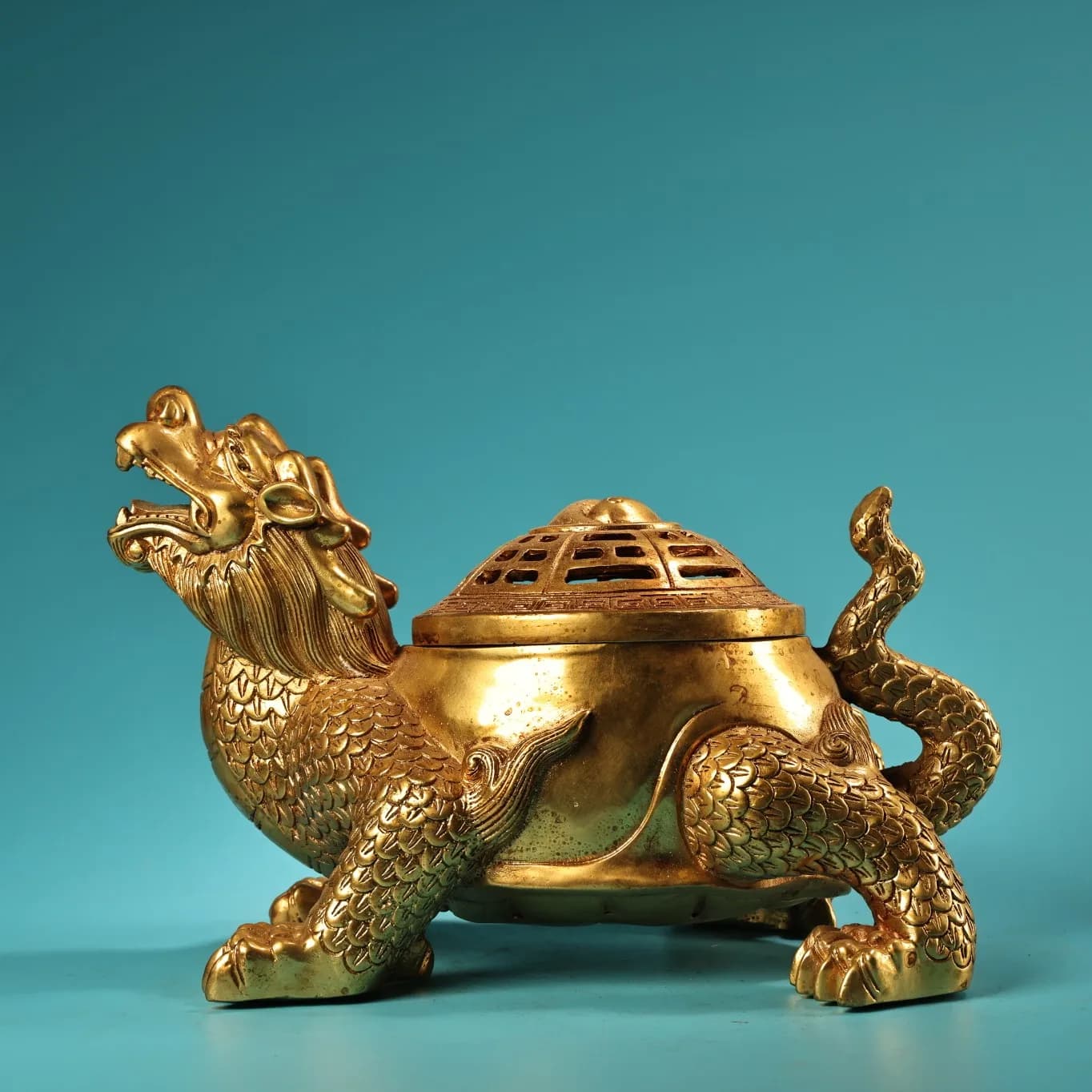 9"Tibetan Temple Collection Old Bronze Gilded Relief Dragon Turtle Bagua Incense Burner Gather fortune Town house Exorcism