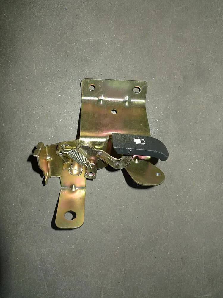 FUEL FILLER CAP LOCK RELEASE SPANNER WITH COVER BRILLIANCE  H530