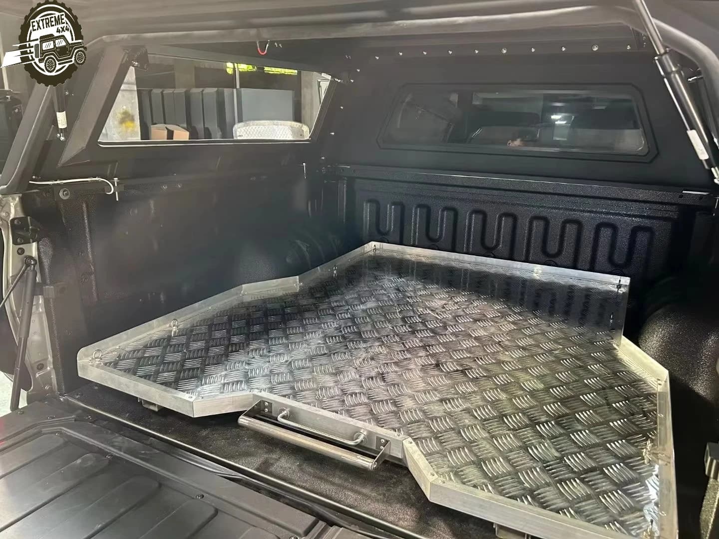 Universal Aluminum Sliding Tray Pickup Truck Bed Slide Tray for Toyota Hilux Revo Vigo Dmax