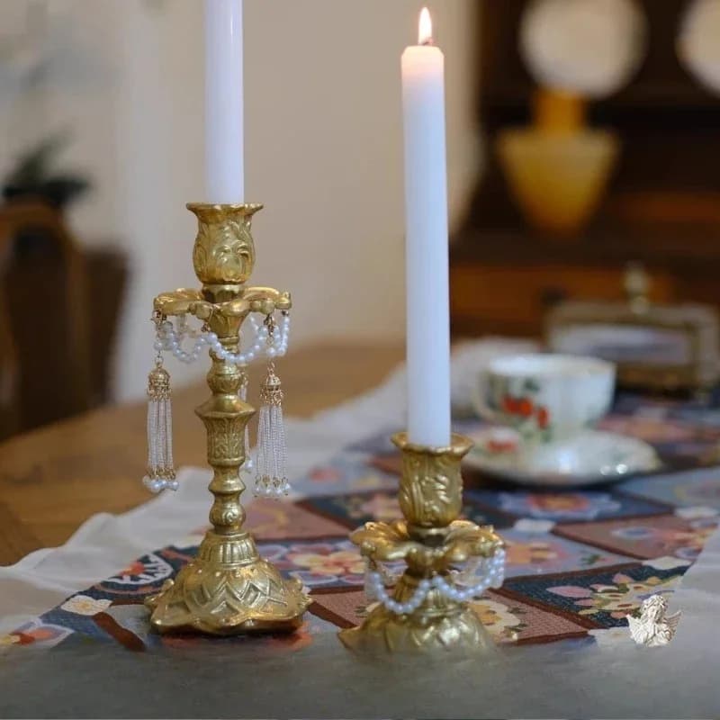 Retro luxury desktop candle stand Romantic French medieval style Imitation copper Candlestick restaurant decoration no candles
