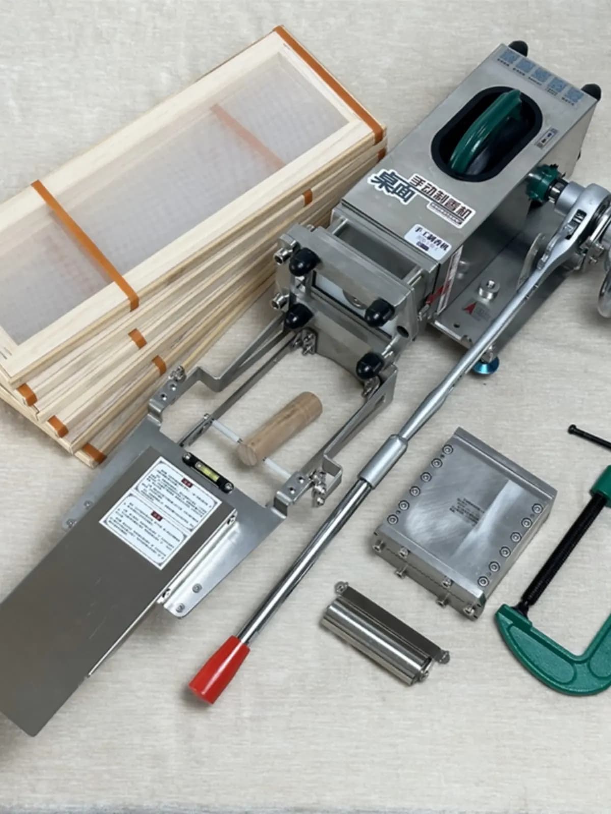 Handmade fragrance machine, manual small multifunctional fragrance extruder, fragrance pressing line, hollow bamboo stick tool