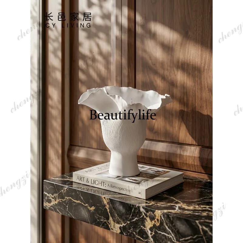 Handmade skirt vase light luxury high-end ornament decoration designer special model room living room entrance
