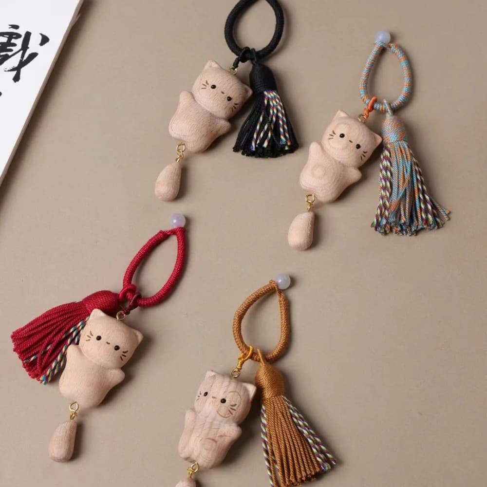 Beech Wood Creative Cat Tassel Keychain Pendant Cartoon Solid Wood Lazy Cat Hand Play Toy Bag Hanging Ornament Craft Gift