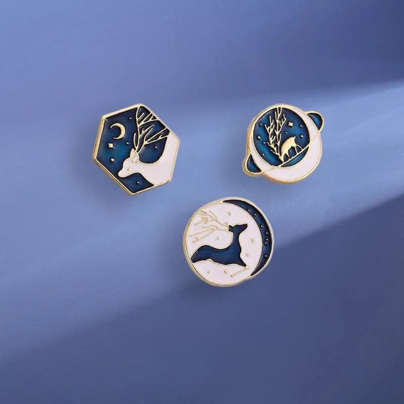 New Style Creative Starry Deer lover Brooch Retro Alloy Badge Pins Daily Commute DIY Clothing Bags Hat Scarf T-shirt Accessory