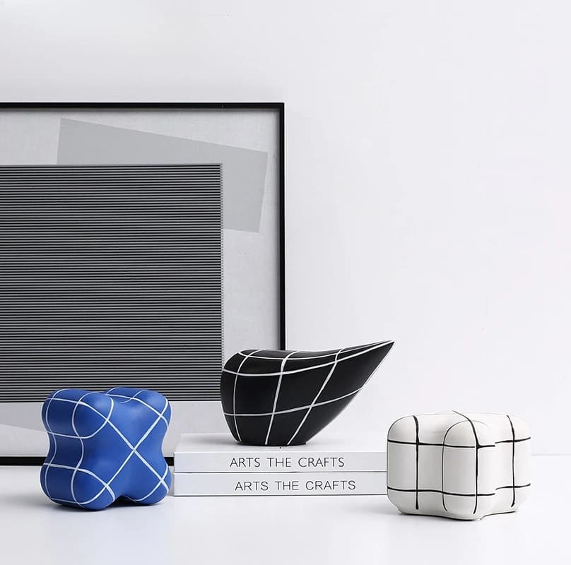 Creative black, white and blue lines geometric ceramic small ornaments, Nordic home  desktop decorations