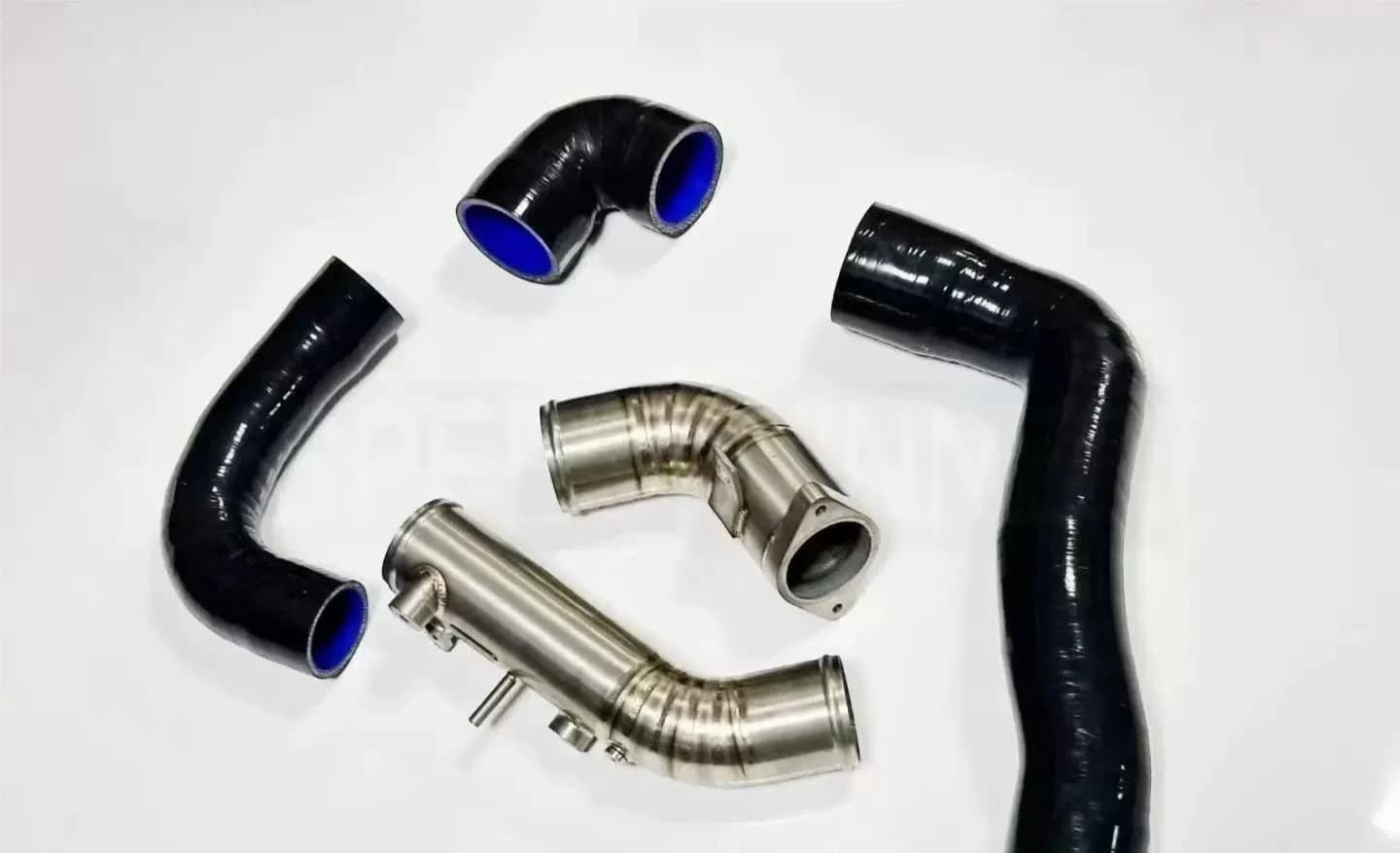 Adapted to the 11th generation Civic FL5 TYPE-R titanium alloy turbine tube modification