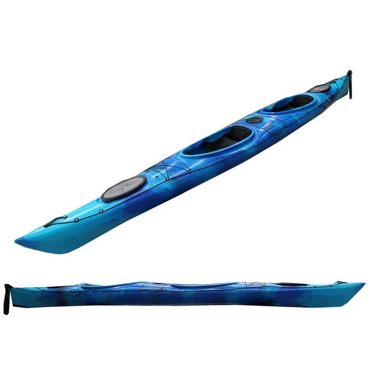 Cheap Plastic Double Seats Sit in Ocean