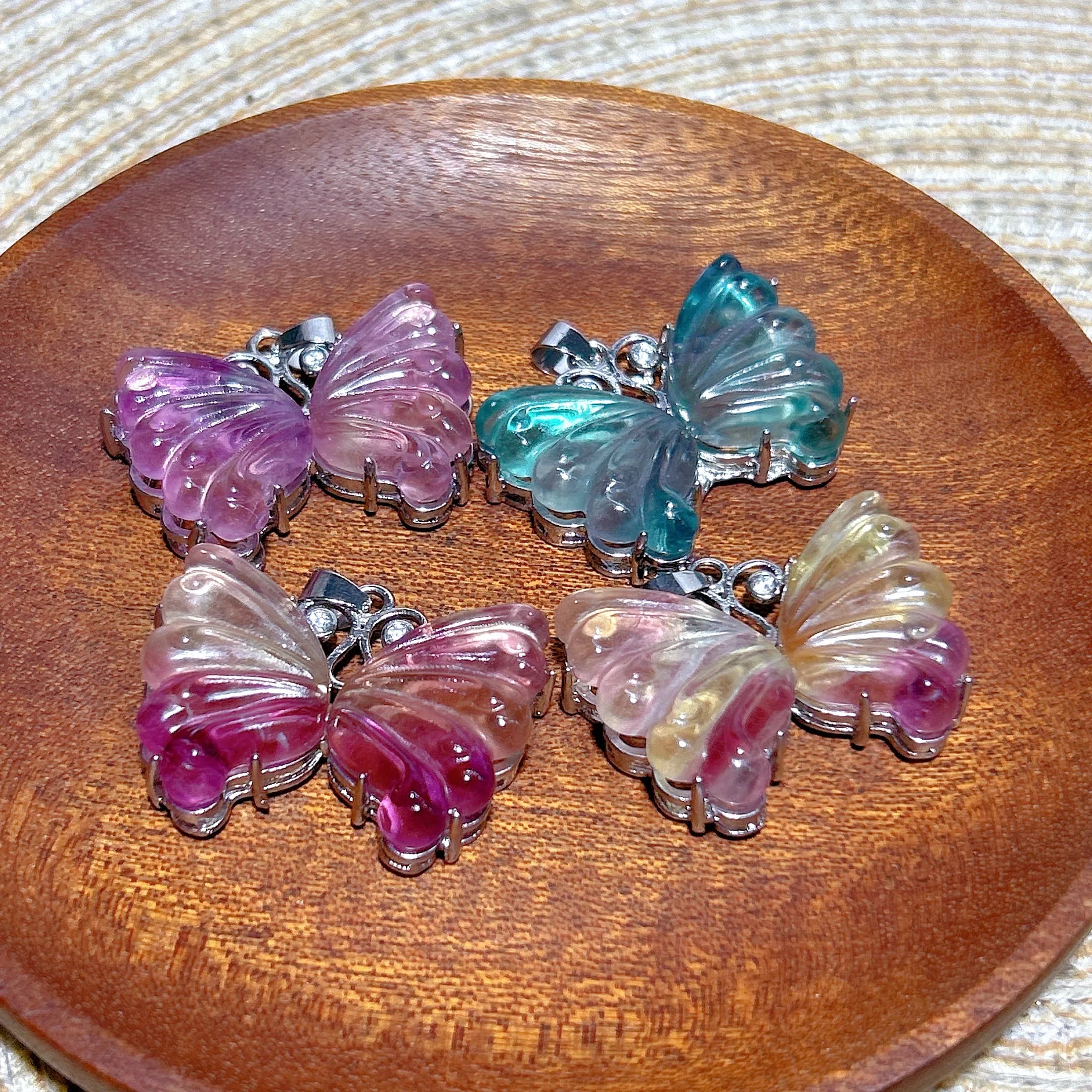 Healing Natural Crystal Candy Fluorite Butterfly Accessory Colorful Gemstones Mineral Energy Reiki Ore Home Decorations Gift